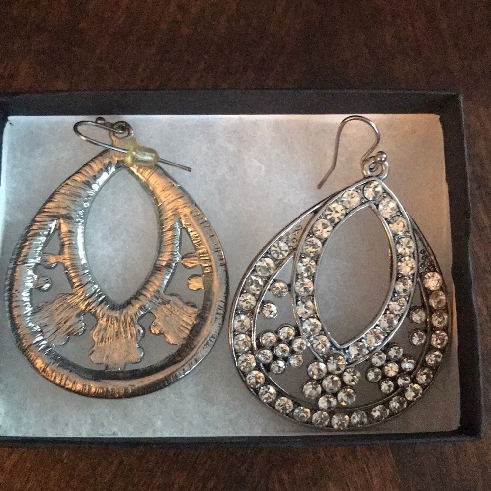 Costumer Earrings silver and Jewels
